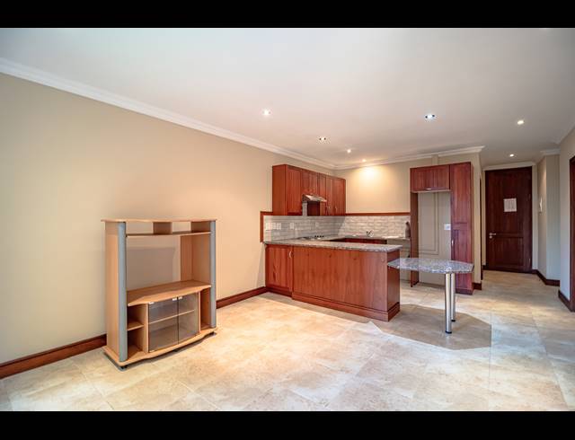 2 BEDROOM APARTMENT FOR SALE IN NEWLANDS